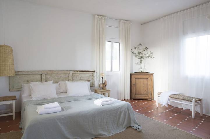 Luxury 10 to 12Br Estate near Sitges · Pool · Ideal for in Platja de Santa Margarida (Sitges), Sitges