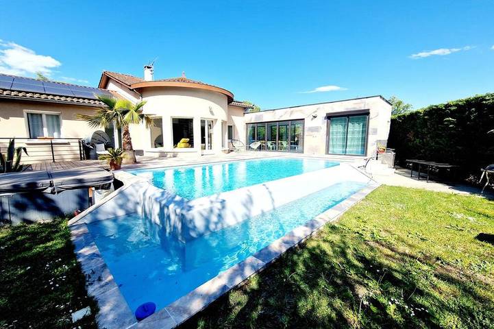 Maison de vacances pour 13 personnes, avec Jardin à Collonges-au-Mont-d'Or