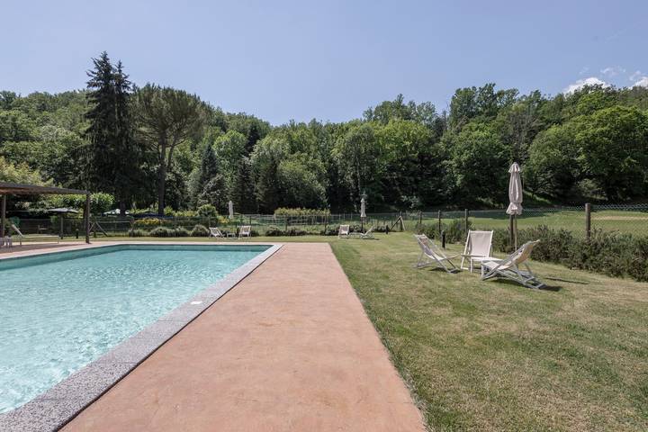 Casa rural para 4 personas, con jardín, Se admiten mascotas en Vall de Vianya