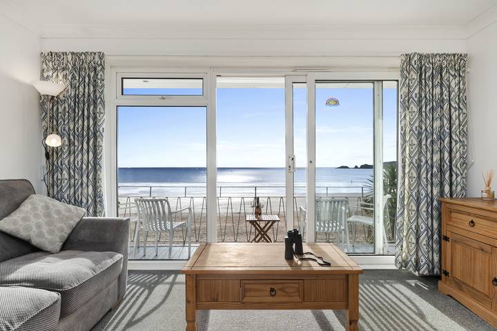 Ganze Wohnung, 4 Strandways - Sea Views, Parking, Beach Access in Saundersfoot, Pembrokeshire