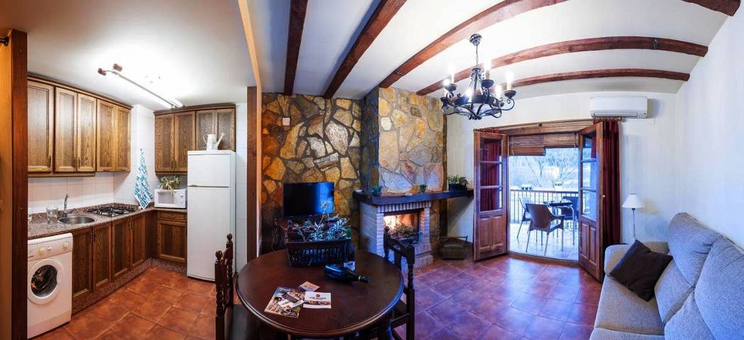 Casa rural con piscina para 5 personas, con Piscina en Alcalá del Júcar