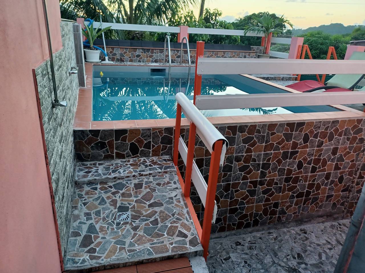 Ganze Wohnung, Modernes Appartement in Rivière-Pilote mit privatem Pool in Rivière-Salée, Martinique