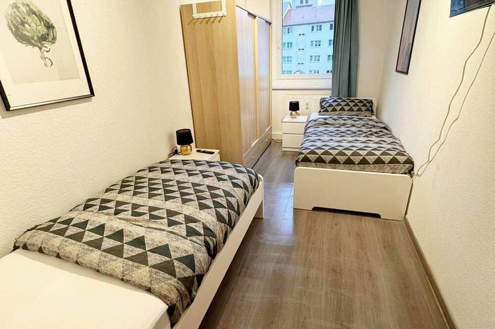 Ganze Wohnung, Monteurzimmer Merseburg Zentrum – 6 Betten, in Merseburg, Saale-Unstrut