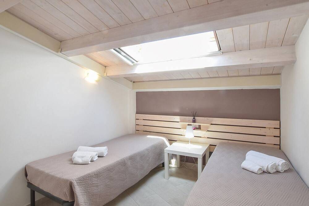 Lovely home in Kaukana with Wifi in Casuzze, Santa Croce Camerina