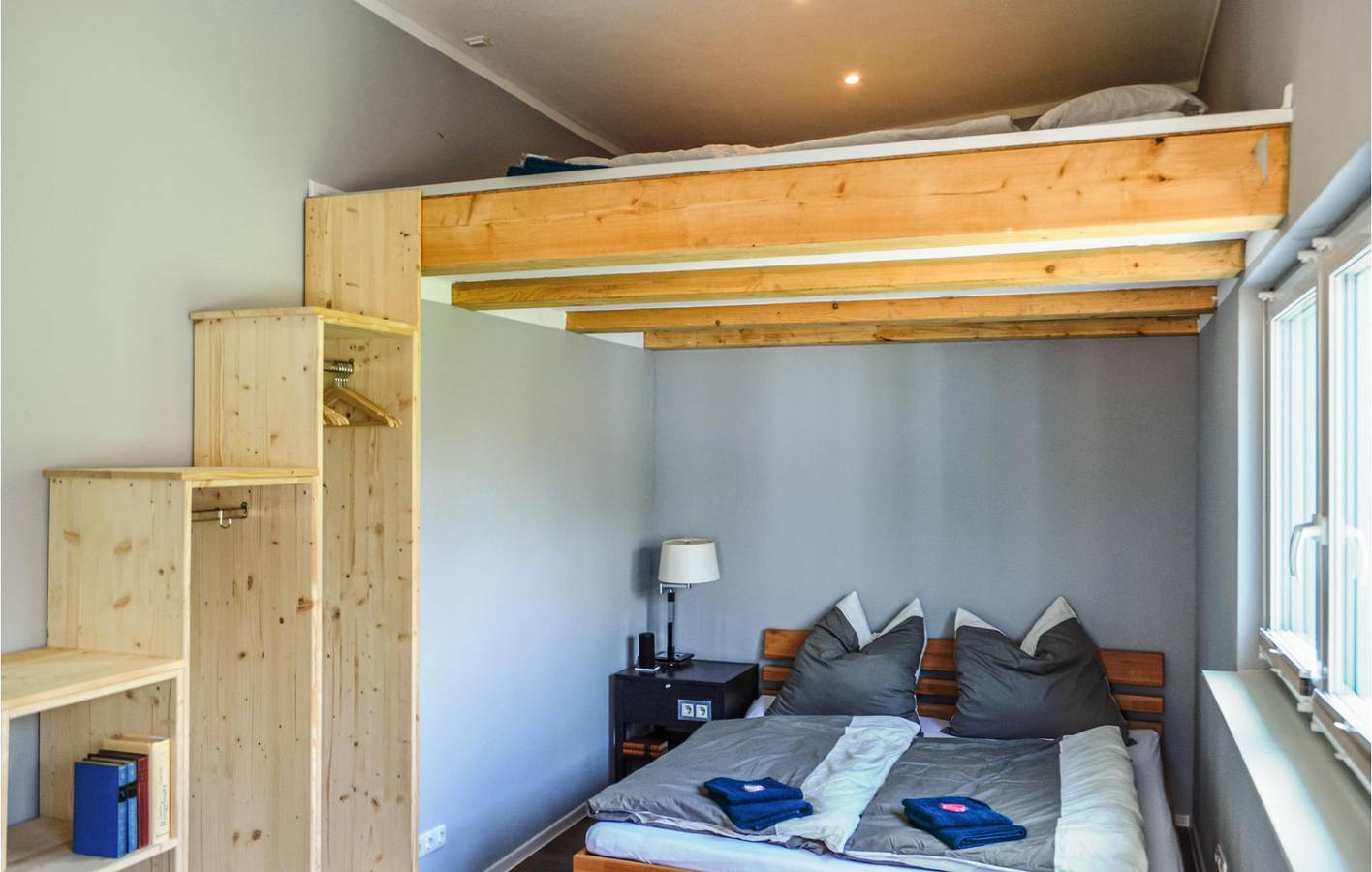 Modern Apartment with TV, Dishwasher, Parking, and Internet - 2km to Beach in Ueckermünde, Vorpommern Greifswald