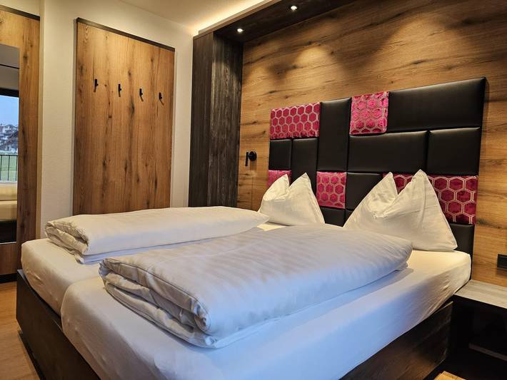 Ferienhaus für 20 Personen, mit Terrasse und Pool sowie Sauna im Zillertal - 3