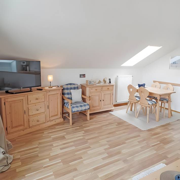 Entire apartment, Apartment 'Kranzhorn' with Mountain View, Pool, Balcony, in Oberaudorf, Bavarian Alps