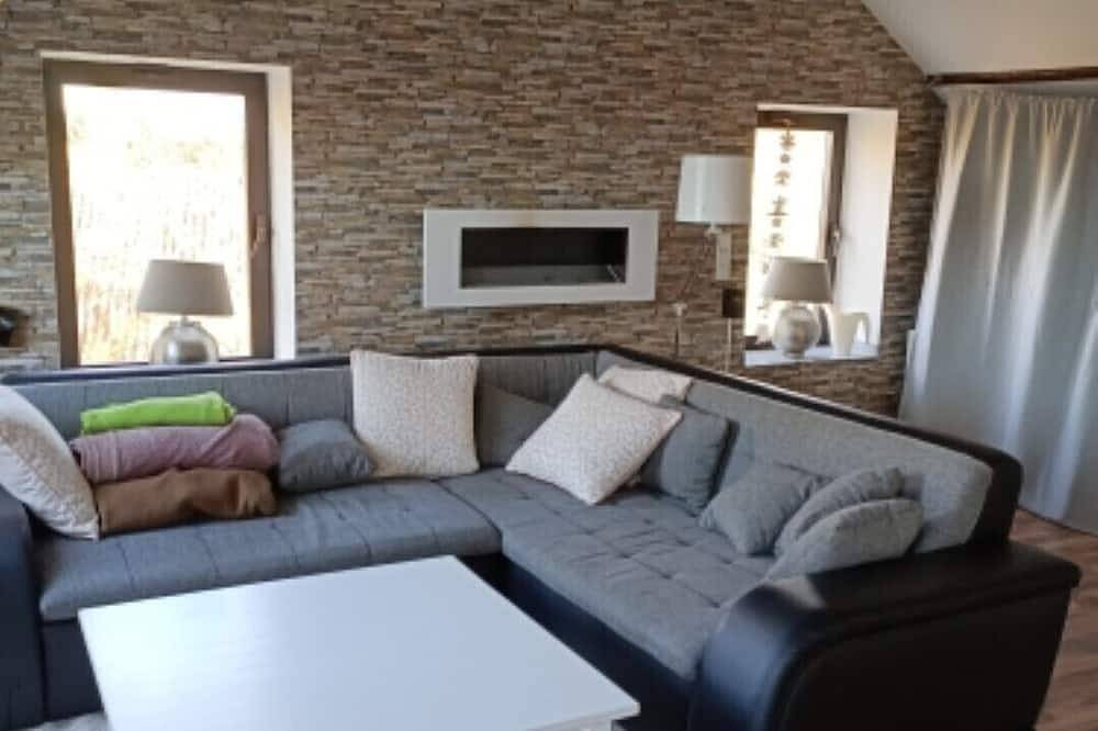 Ganze Wohnung, Magical apartment at the racecourse in Krefeld, Niederrhein