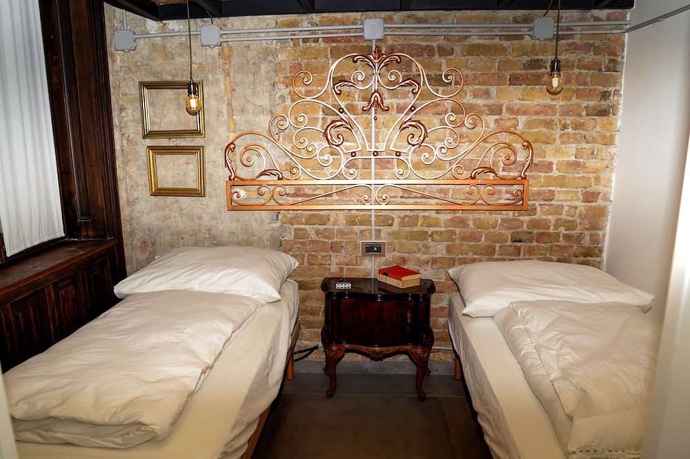 Apartamento entero, Luxury In perfect Downtown, specially designed for groups in Budapest, Közép-Magyarország