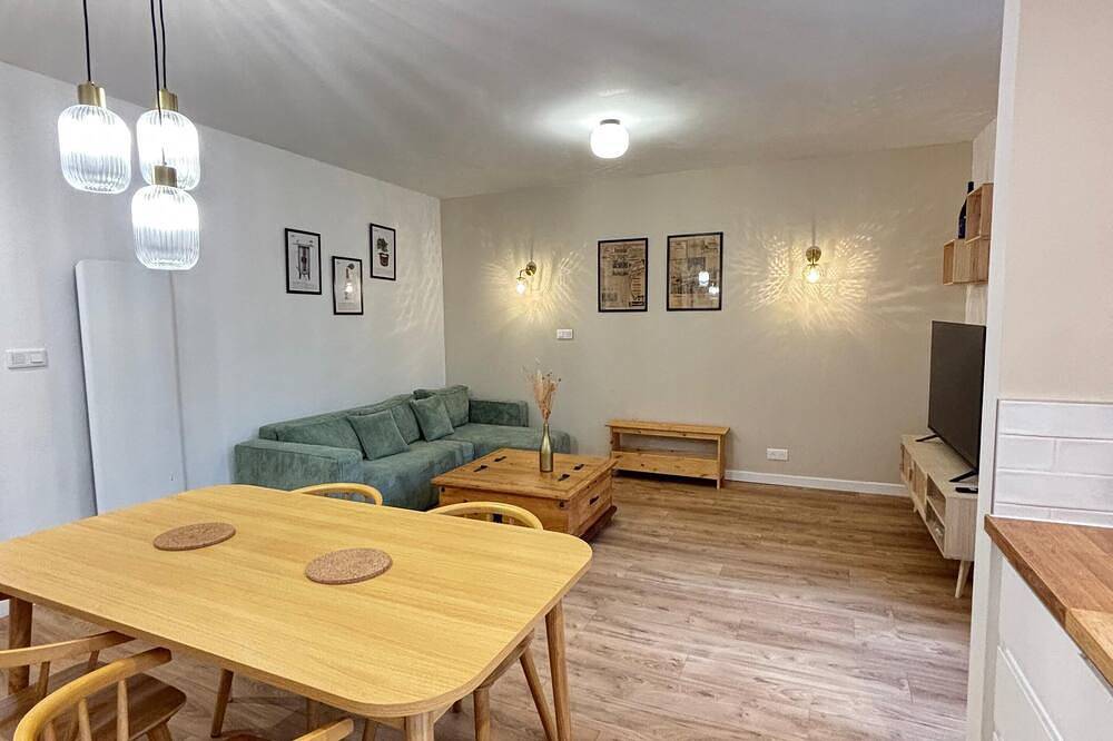 Entire apartment, Cosy apartment in the heart of Epernay in Épernay, Marne