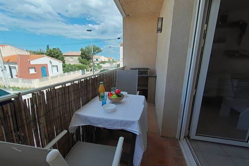 Appartement entier, T2 à 200m de la plage avec balcon in Saint Pierre la Mer, Fleury