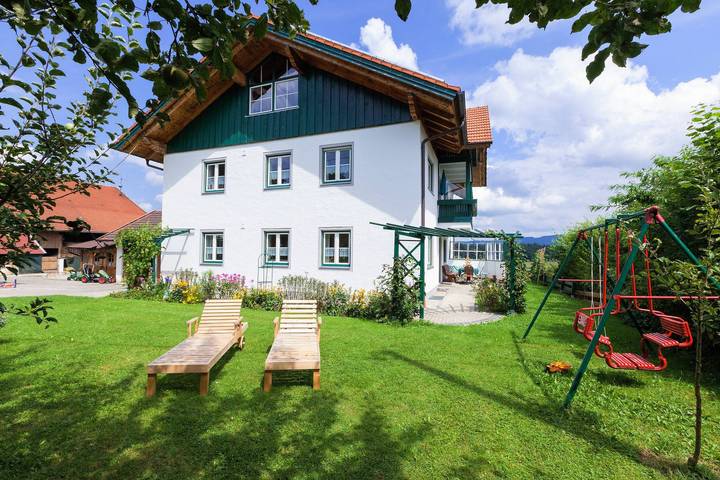 Ferienwohnung für 5 Personen, mit Balkon und Terrasse sowie Garten in Laufen - 2
