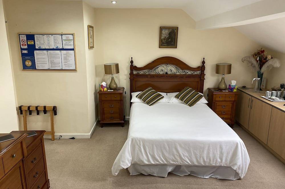Vous avez le haut de la maison!  Grande chambre et grande salle de bain. in Bury, Grand Manchester