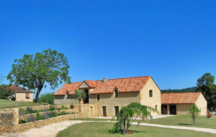Location de vacances pour 6 personnes, avec Terrasse à Saint-André-d'Allas - 2