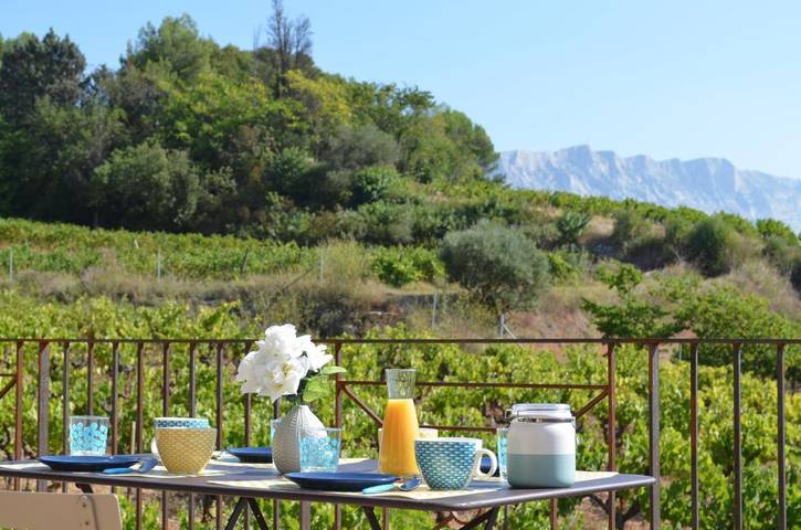 Location de vacances pour 5 personnes, avec jardin ainsi que piscine et jacuzzi à Le Tholonet - 2