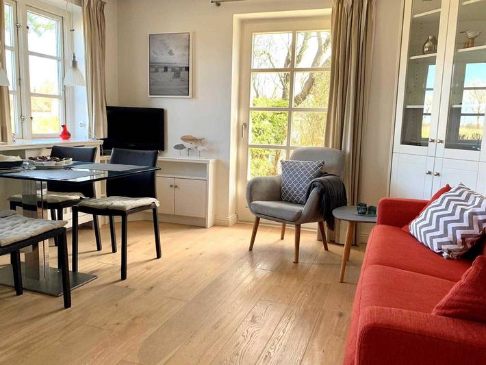 Ganze Ferienwohnung, Haus Amrumfeuer Whg Möwenblick in Nieblum, Föhr