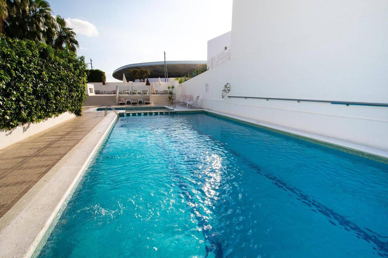 Hotel Tarba in Ocean Beach Ibiza, Sant Antoni de Portmany