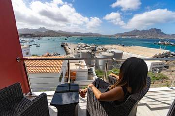 Hôtel pour 4 personnes, avec piscine et balcon dans São Vicente