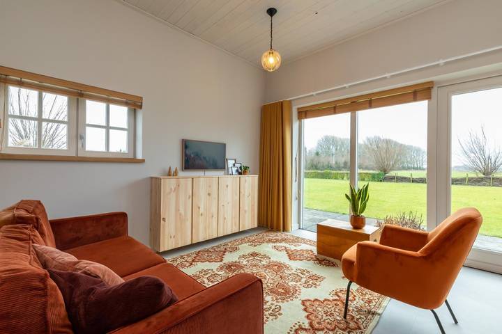 Villa für 4 Personen, mit Terrasse und Garten