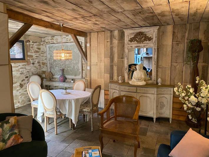 Chambre d’hôte pour 6 personnes, avec jardin et vue, animaux acceptés dans l' Aveyron - 4