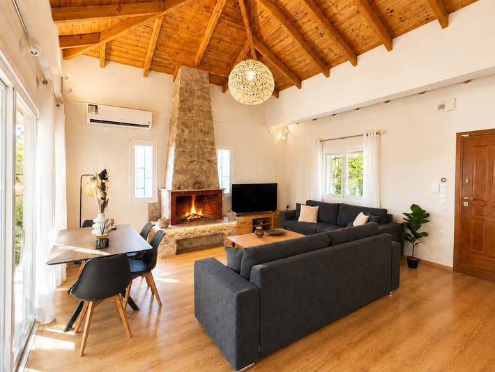 Casa de vacaciones para 10 personas, con Jardín en Corinto