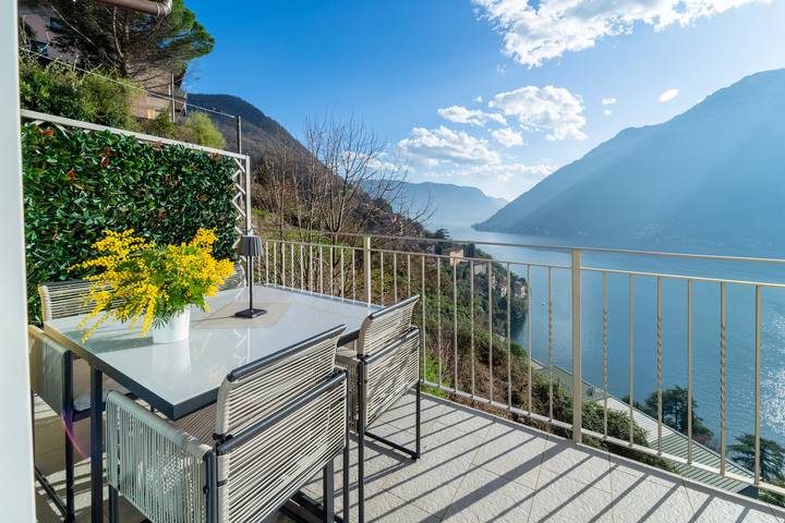 Gîte pour 4 personnes, avec vue sur le lac ainsi que balcon et vue, animaux acceptés dans Nesso - 2