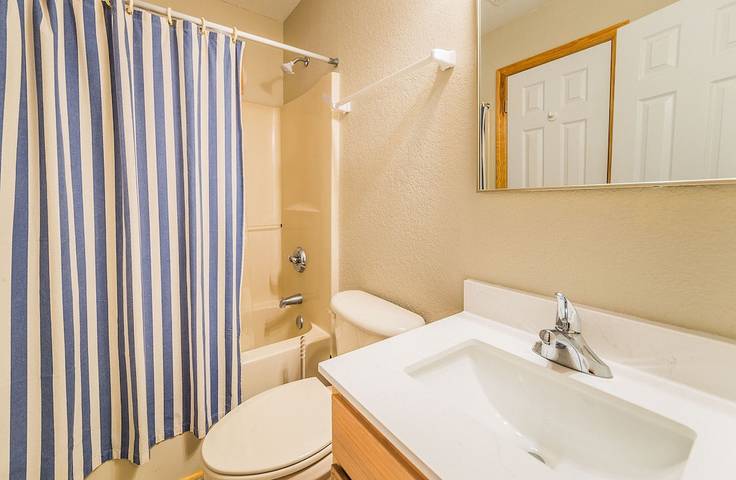 Vacation rental for 16 people, with balcony/terrace and hot tub, with pets in Corolla