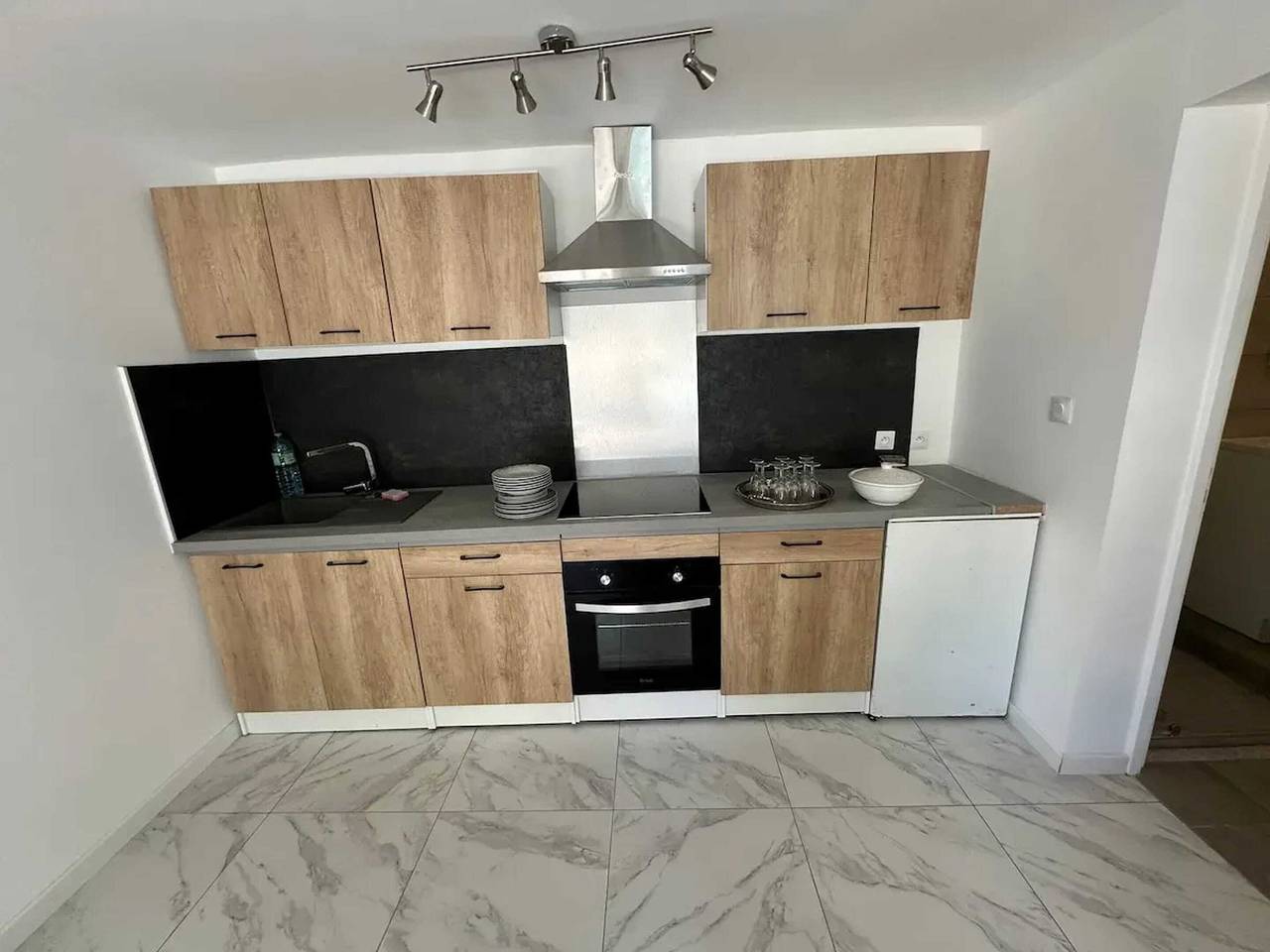 Ganze Wohnung, Gemütliches Appartement in der Nähe von Paris, 45 m², Terrasse in Tremblay-en-France, Seine-Saint-Denis