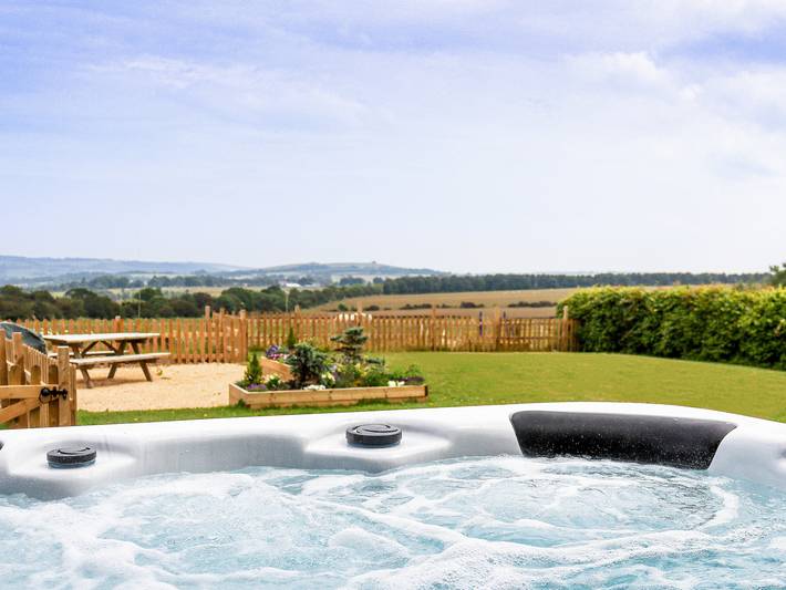 Log cabin for 4 people, with Garden in County Durham