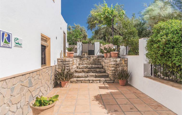 Chalet para 10 personas, con terraza además de jardín y piscina en Andalucía - 3