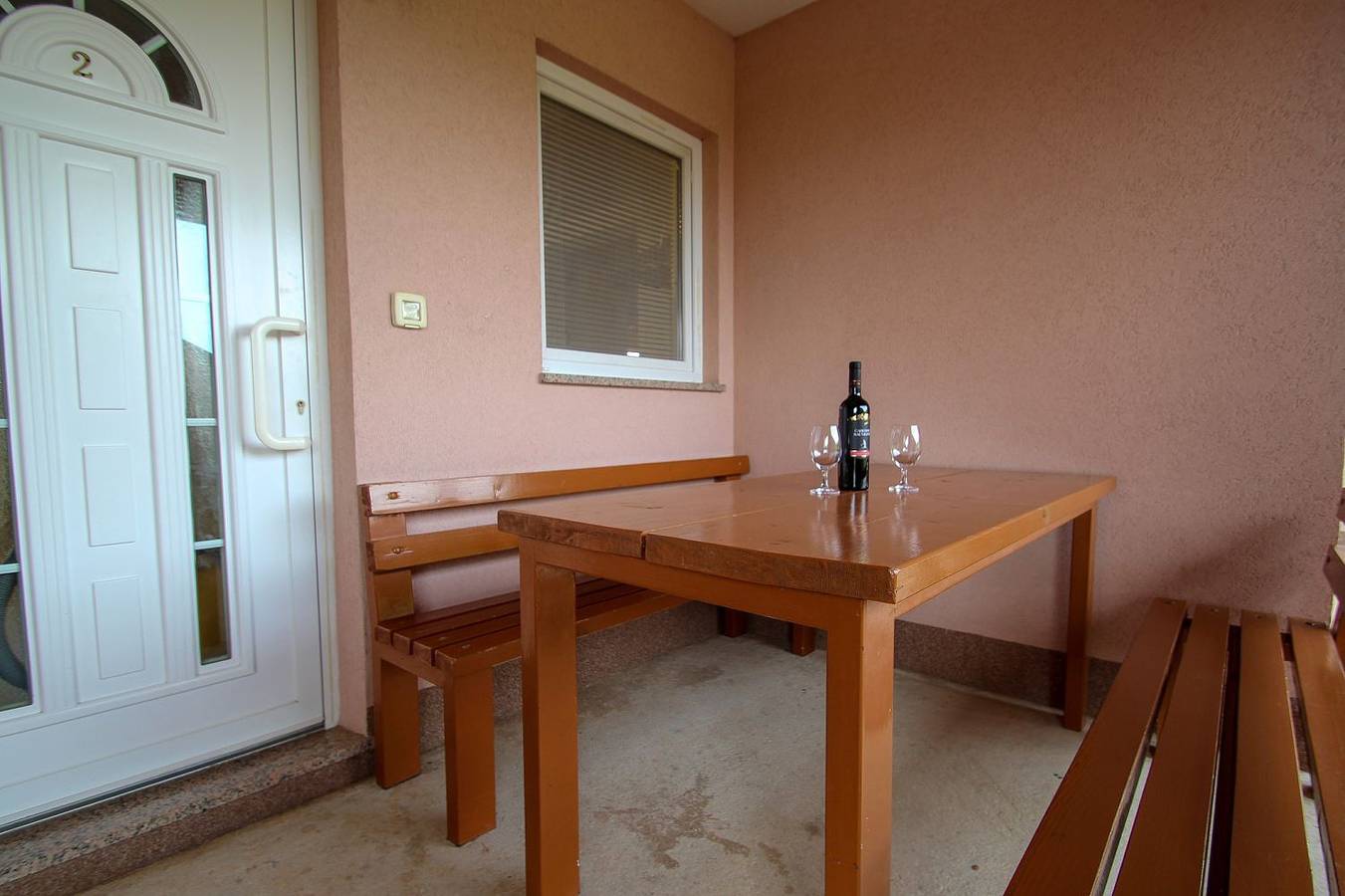 Geheel appartement, Modernes und helles Apartment mit Waschmaschine, Liegen, Grill, Wifi in Mareda, Regio Umag