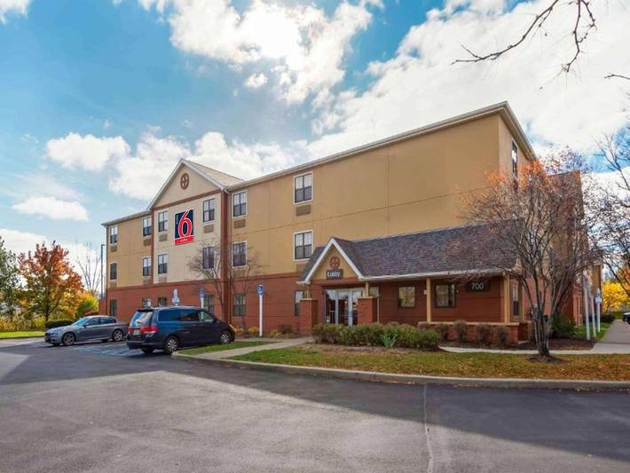Hotel for 4 people, with pets in Lake Ontario