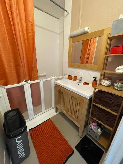 Gîte pour 5 personnes dans Stade Yves du Manoir - 3