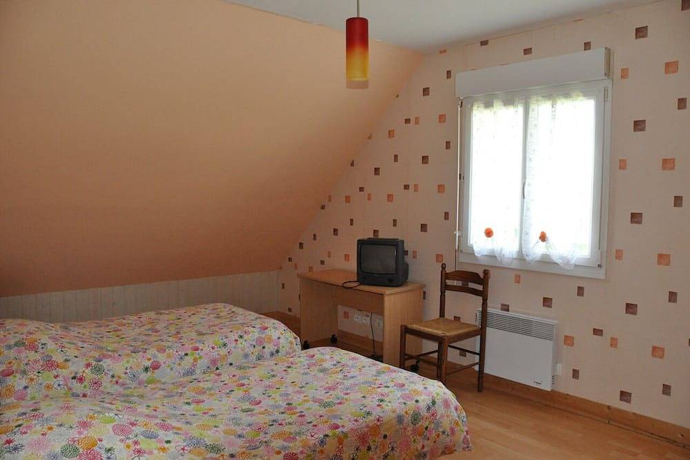Agréable gîte rural 9 personnes    , à 10min des plages in Surrain, Région de Bayeux