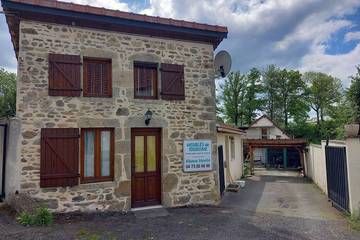 Gîte pour 5 personnes, animaux acceptés à Marcenat