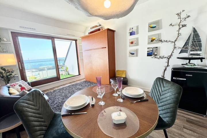 Ganzes Studio, Studio für 2 Personen mit Balkon in Larmor-Plage, Côte des Mégalithes