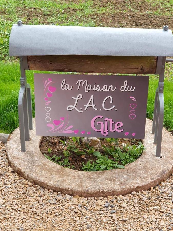 Two-Bedroom House in Simard (Saône-et-Loire), Région de Louhans