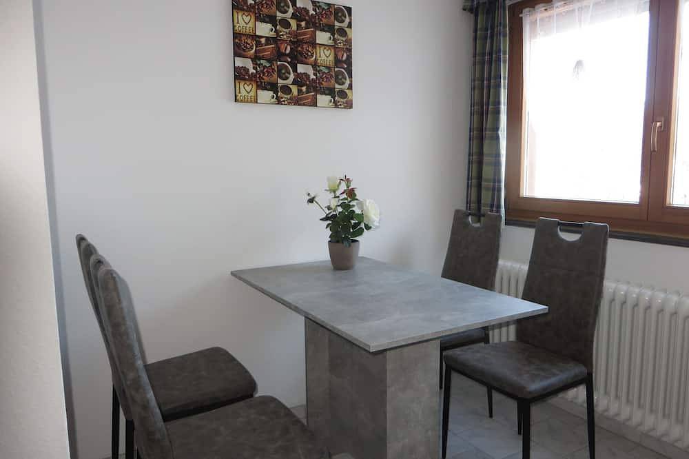 Ganze Wohnung, Ferienwohnung, 72qm, 2 Schlafz., Terrasse, 4 Pers. in Bräunlingen, Mittlerer Schwarzwald