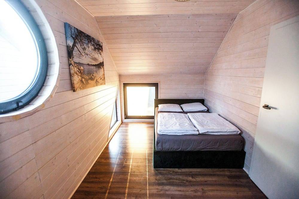Cozy 3-bedroom cottage in peaceful Mielno with Ac, Heated Swimming Pool in Mielno, Powiat Koszaliński