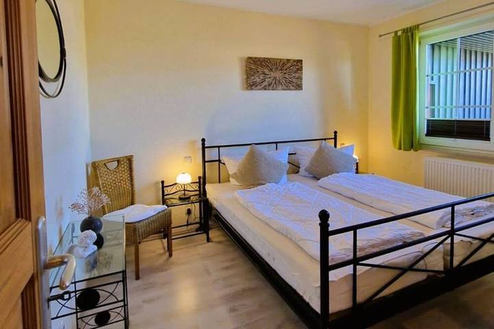 Bungalow für 2 Personen, mit Garten in Zingst - 2