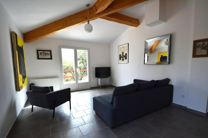 Appartement de vacances pour 2 personnes, avec terrasse et jardin ainsi que vue et piscine - 1