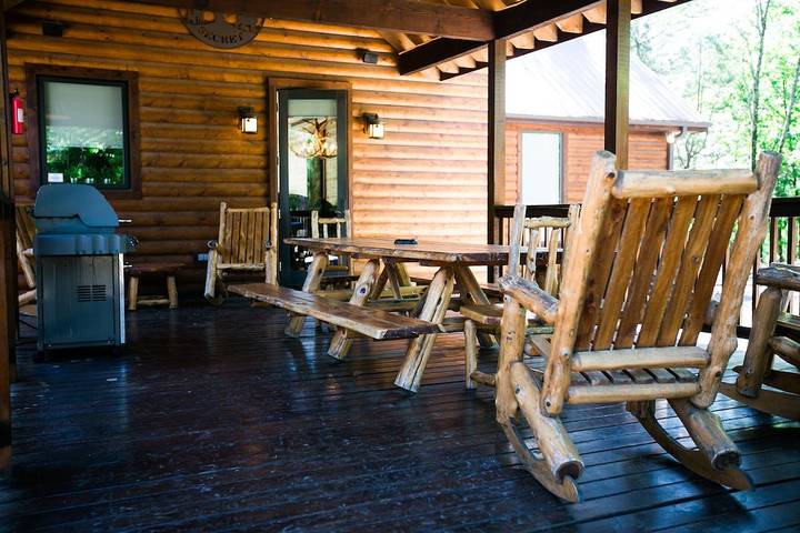 Vacation rental for 12 people, with terrace and hot tub in Broken Bow