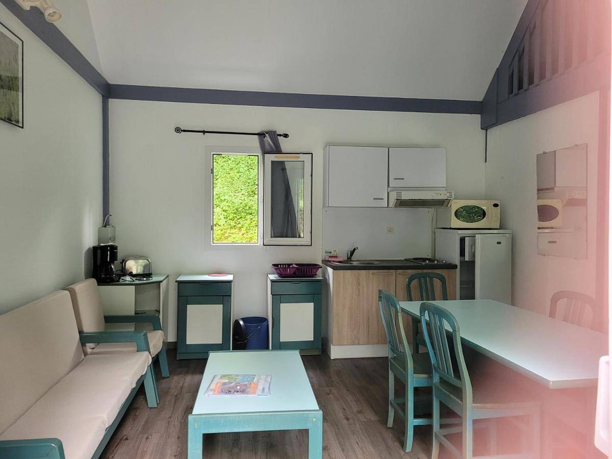 17 Gites famille,Ou 2 Gites avec Spa, Piscine, Restaurant, 4Km de Conques,Navette sur Demande in Conques-en-Rouergue, Aveyron