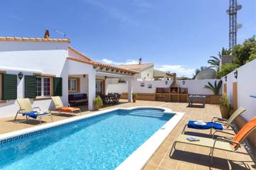 Villa in Cala en Porter, Alaior Municipality für 6 