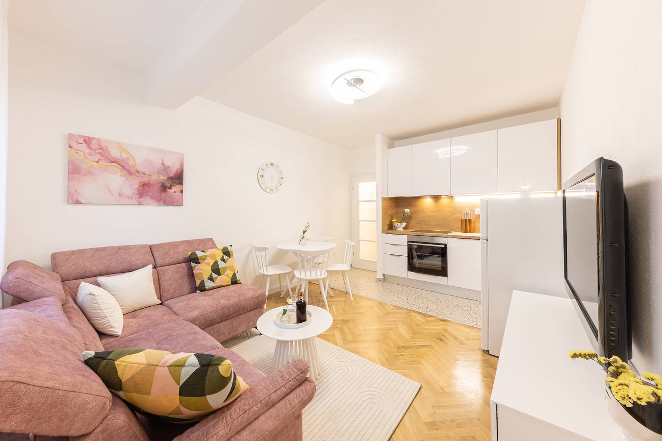 Ganze Ferienwohnung, Ferienwohnung für 4 Personen mit Garten in Kastel Luksic, Kaštela
