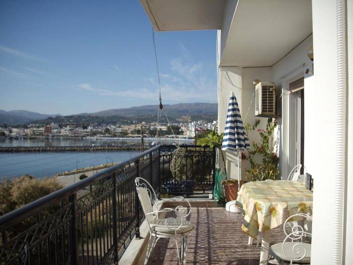 Ferienwohnung für 4 Personen, mit Balkon und Terrasse sowie Ausblick