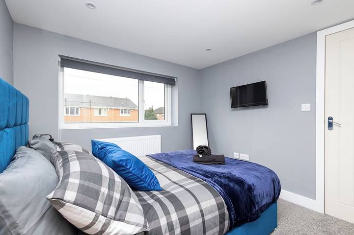 3 Bed 3.5 Bath | Parking | WiFi | En-suite's | Self Checkin | Bluetooth Speakers in Wakefield, Yorkshire de l'Ouest
