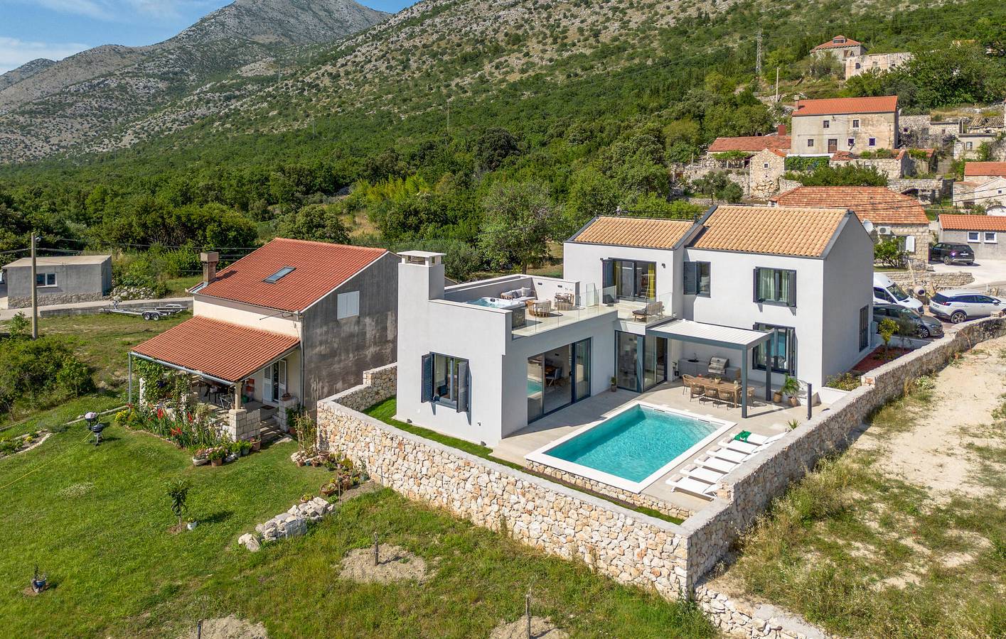 Holiday home for 8 people with pool in Slano, Dubrovnik-Neretva