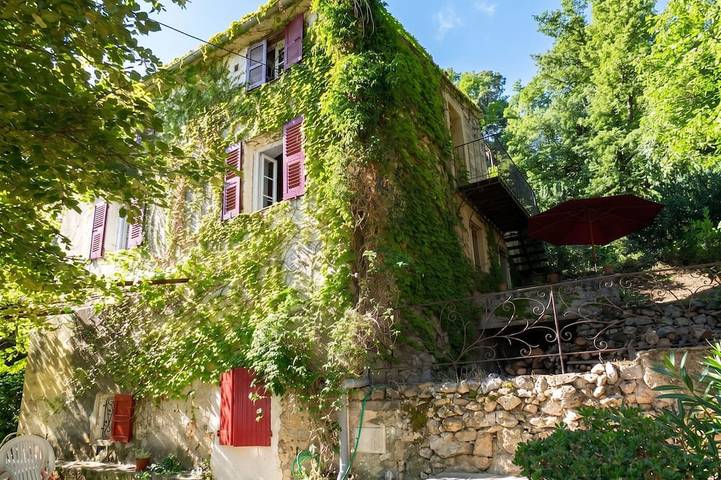 Gîte pour 5 personnes, avec Terrasse et Jardin à Feliceto