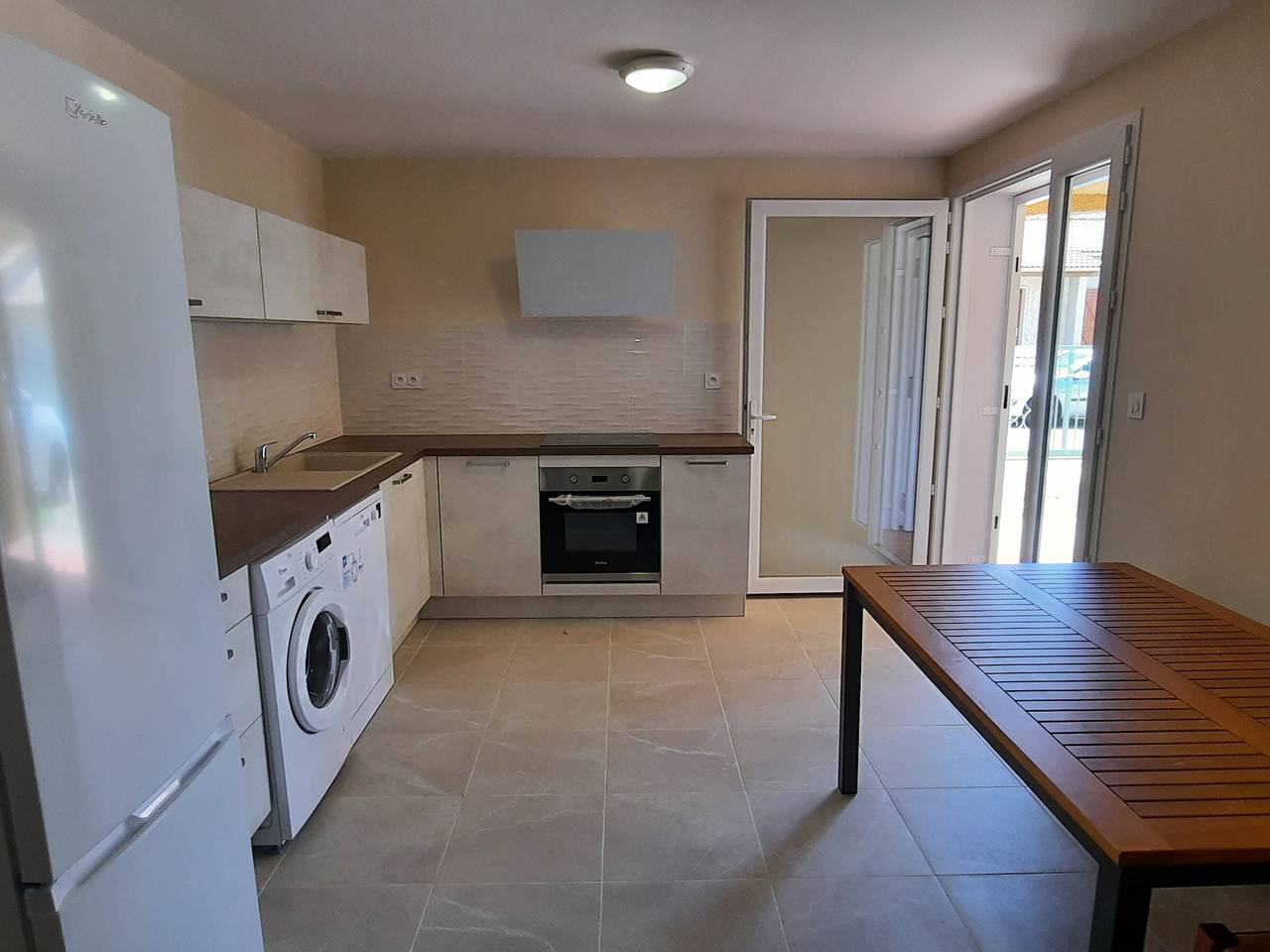 Ganze Wohnung, Valros: 3-Zimmer-Wohnung, nahe Pézenas, ideal für 8 Personen in Valros, Côte d'Améthyste